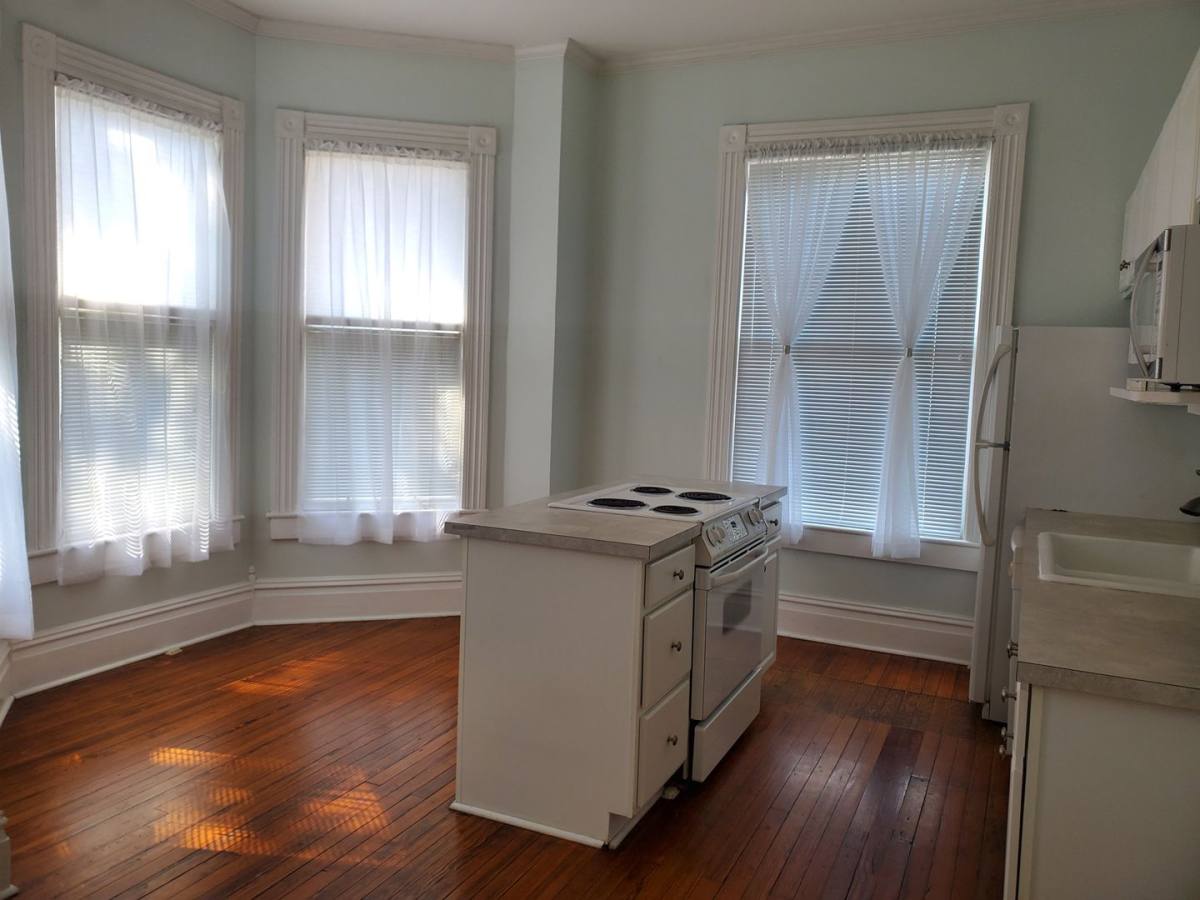 House for rent at 2402 Lincoln St, Savannah, GA 31401