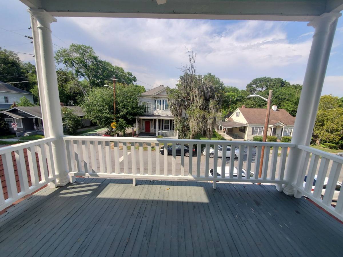 House for rent at 2402 Lincoln St, Savannah, GA 31401
