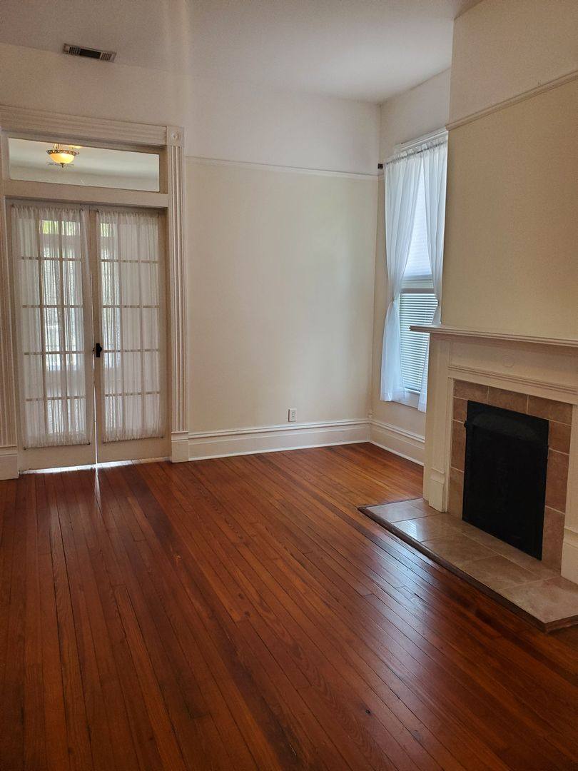 House for rent at 2402 Lincoln St, Savannah, GA 31401