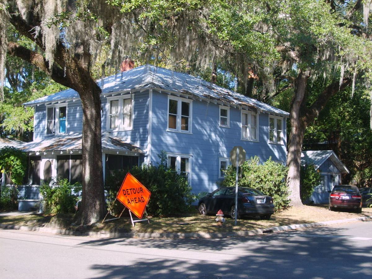Apartment for rent at 1102 NW 3rd Ave #2, Gainesville, FL 32601