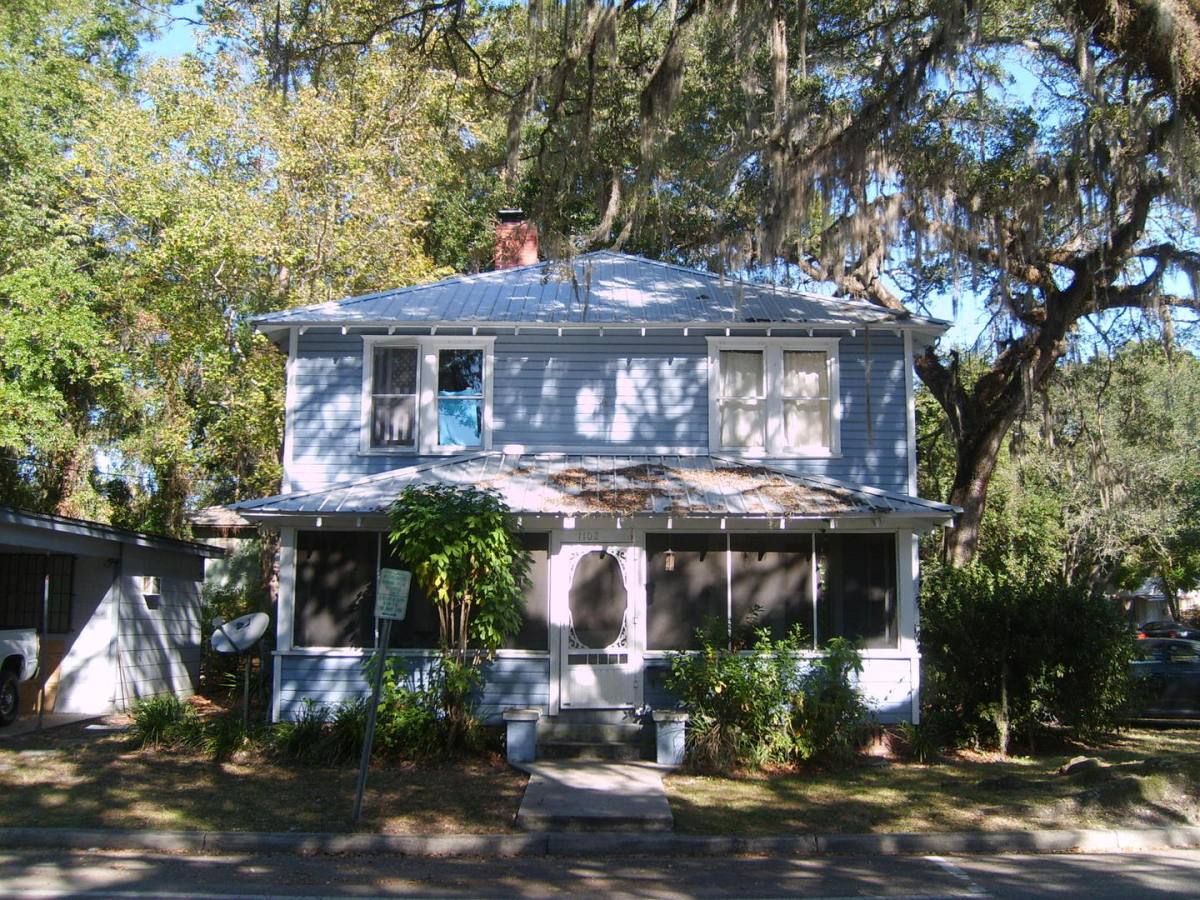 Apartment for rent at 1102 NW 3rd Ave #2, Gainesville, FL 32601