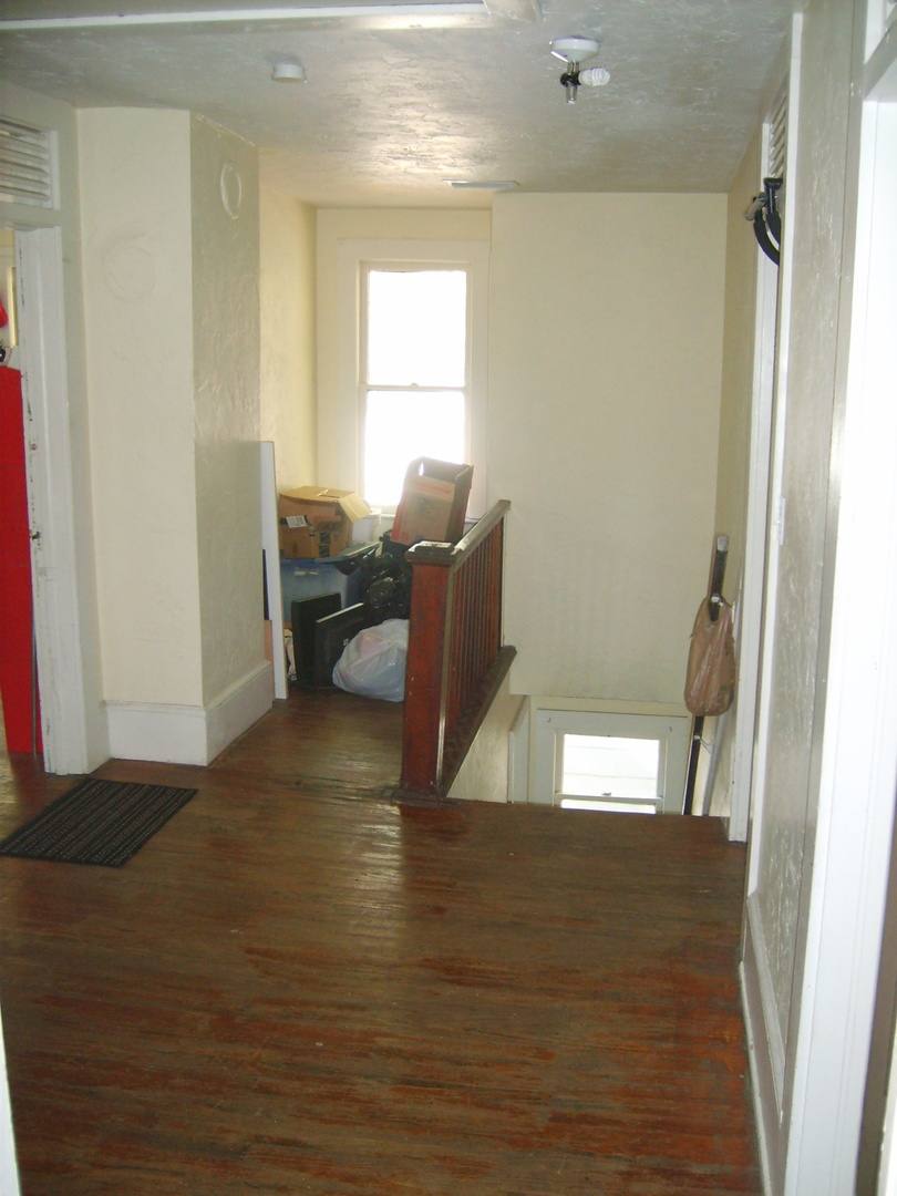 Apartment for rent at 1102 NW 3rd Ave #2, Gainesville, FL 32601