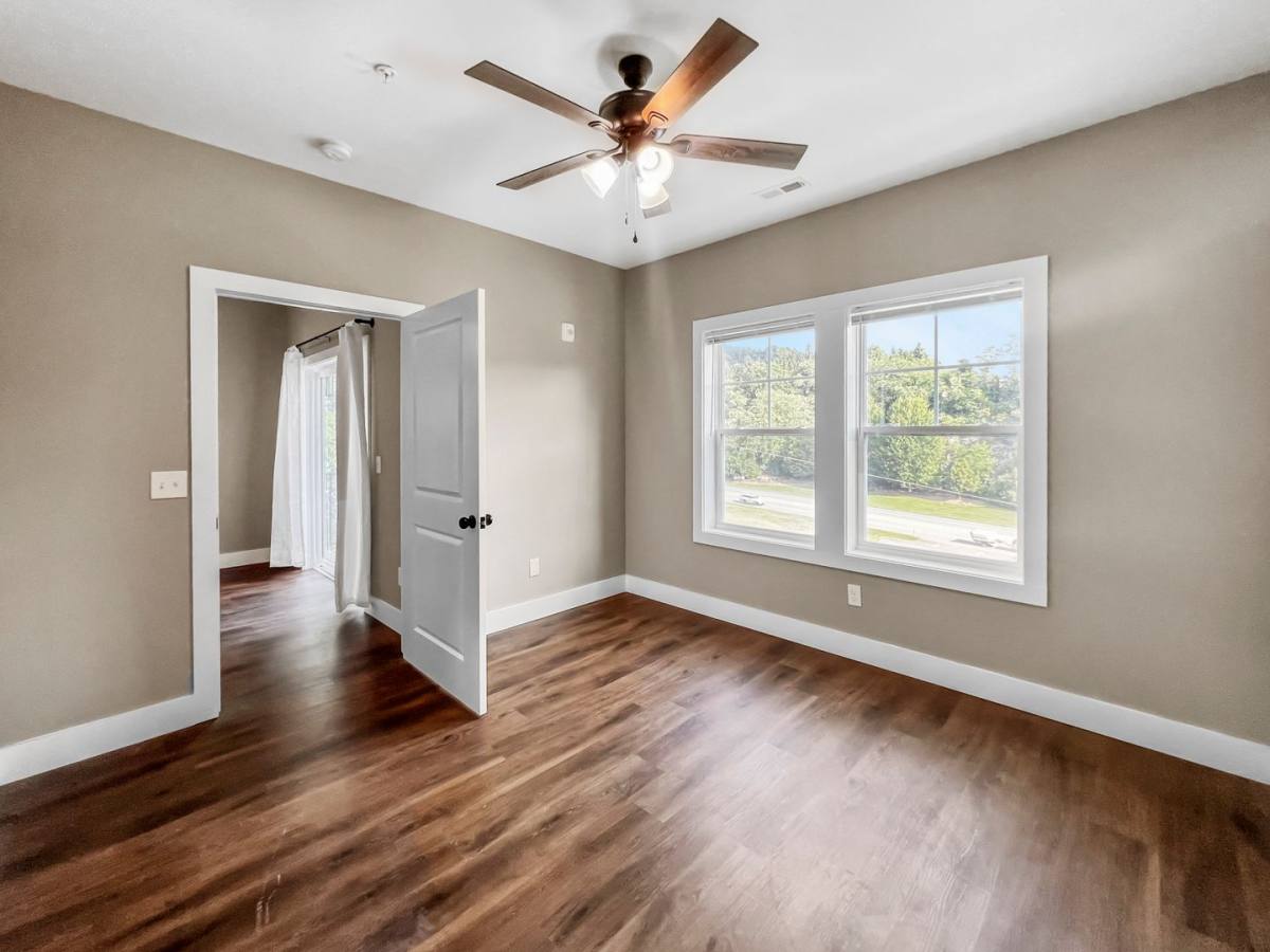Apartment for rent at 2014 US-Highway 421 S, Boone, NC 28607