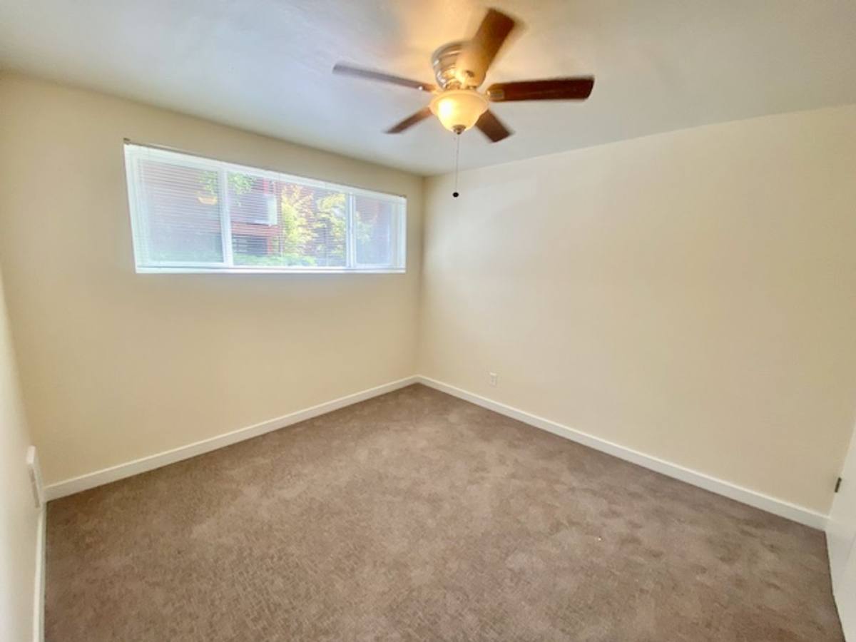 Apartment for rent at 525 E Harrison St, Seattle, WA 98102