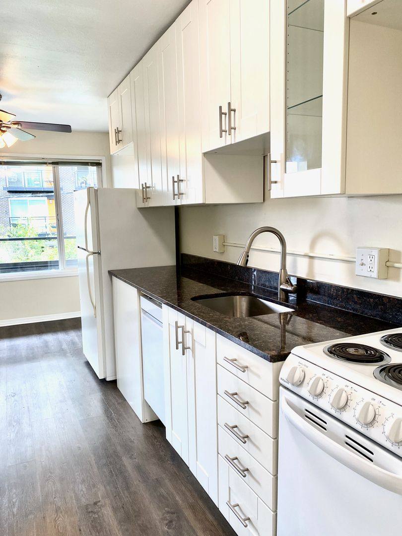 Apartment for rent at 525 E Harrison St, Seattle, WA 98102