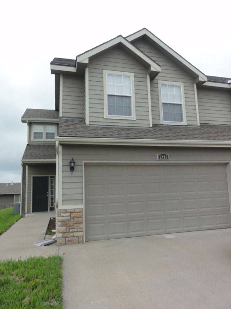 Townhouse for rent at 2418 Brooke Bend, Junction City, KS 66441