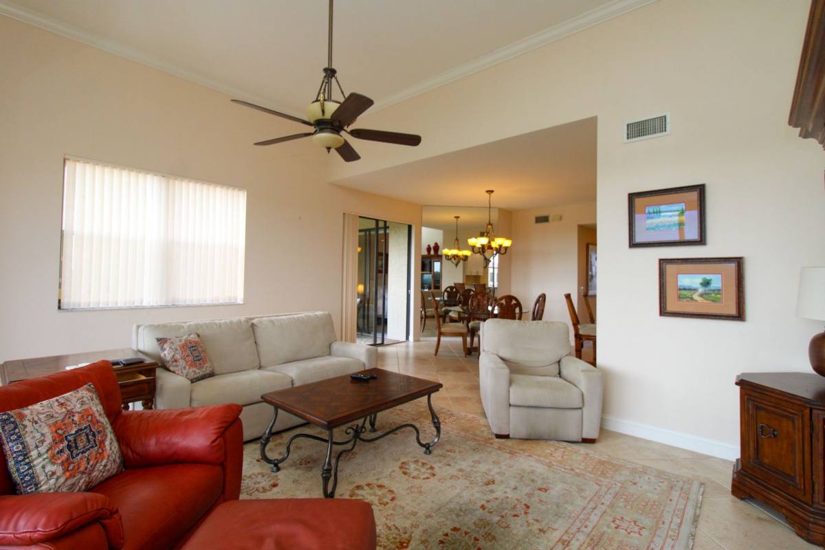 Apartment for rent at 7024 Pelican Bay Blvd, Naples, FL 34108