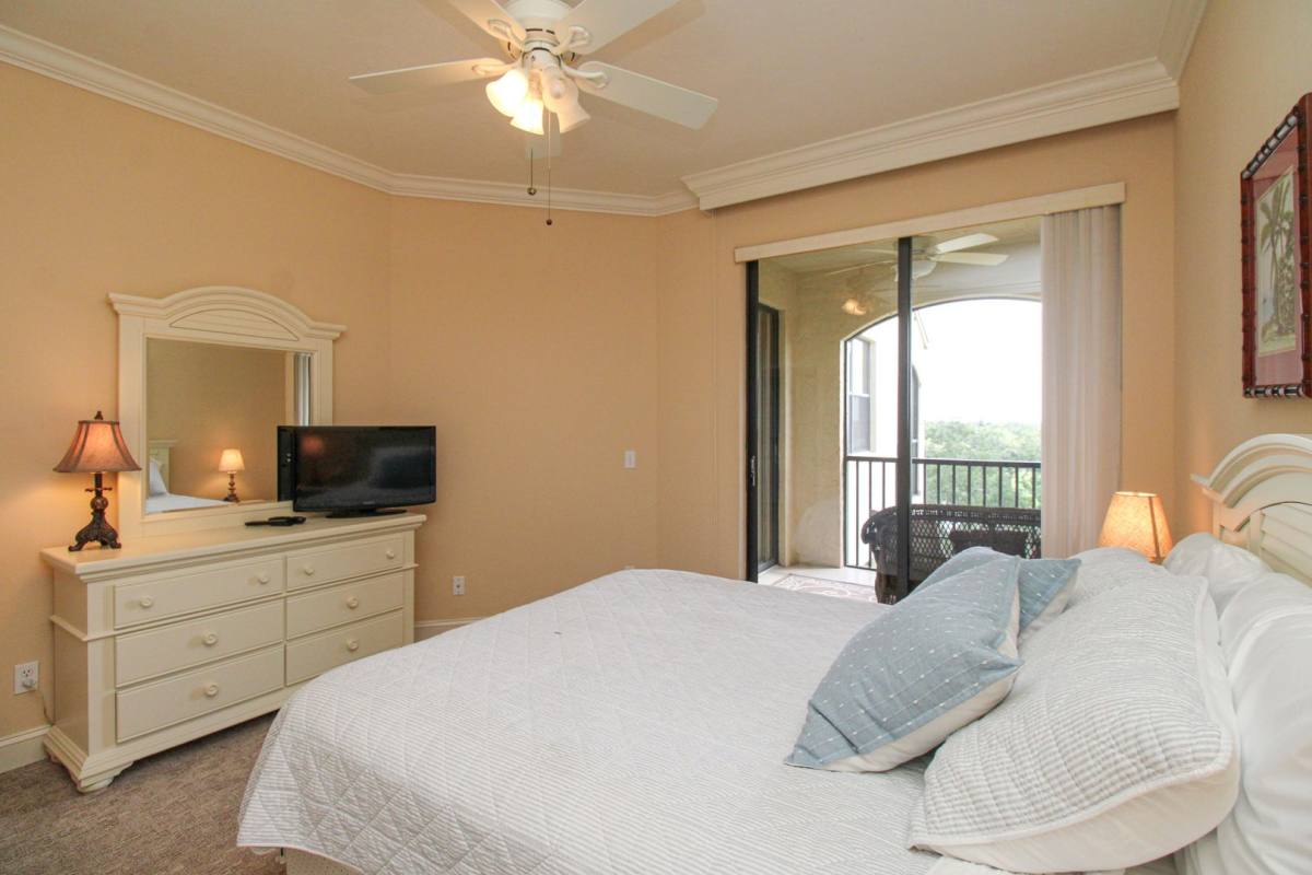Apartment for rent at 7024 Pelican Bay Blvd, Naples, FL 34108