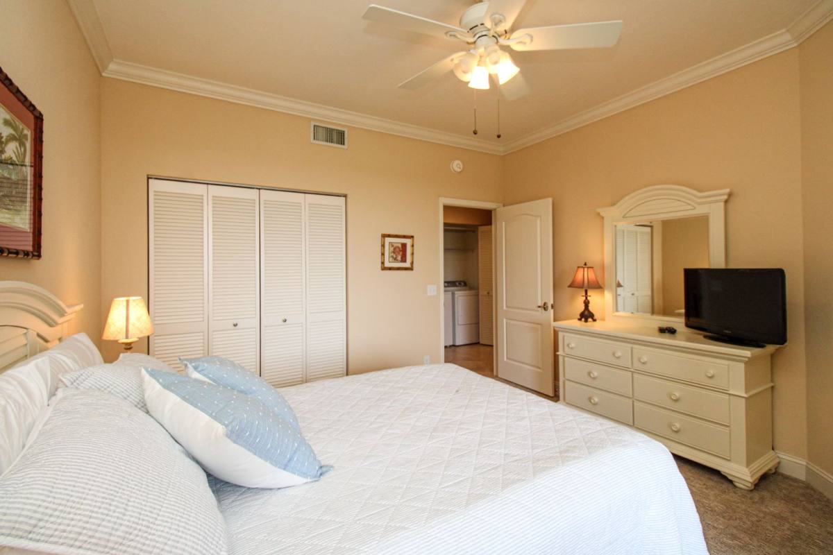 Apartment for rent at 7024 Pelican Bay Blvd, Naples, FL 34108