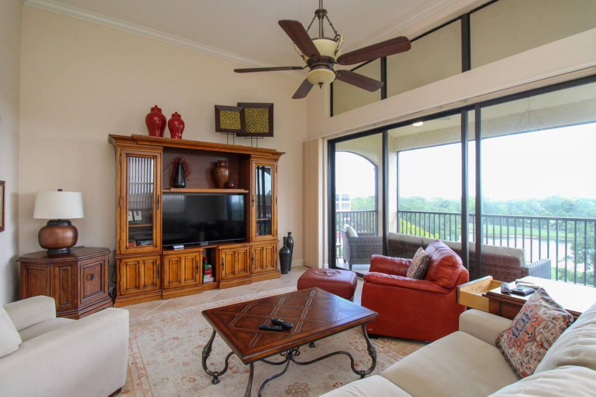 Apartment for rent at 7024 Pelican Bay Blvd, Naples, FL 34108