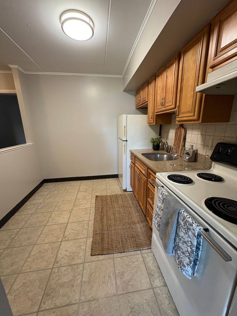 Apartment for rent at 204 E Chester Pike, Ridley Park, PA 19078
