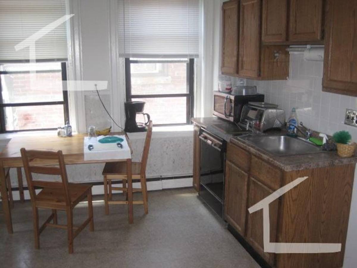 Apartment for rent at 1422 Commonwealth Ave #7E, Brighton, MA 02135