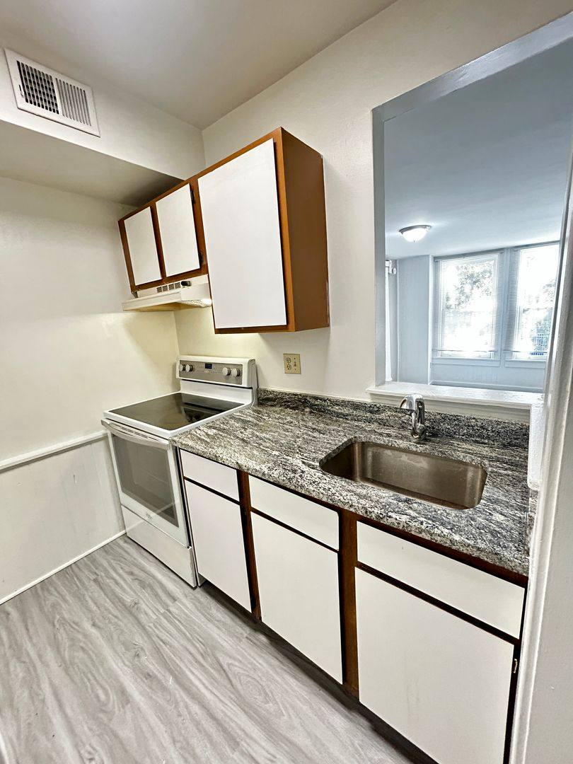 Apartment for rent at 506 W Franklin St, Baltimore, MD 21201