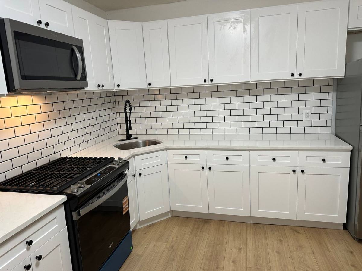 Apartment for rent at 63 Whitmore St #1W, Hartford, CT 06114