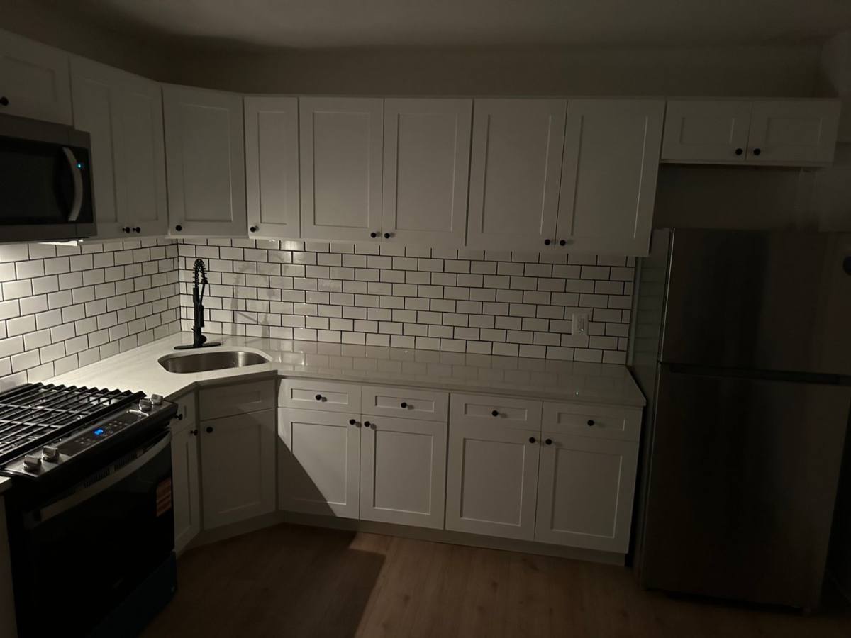 Apartment for rent at 63 Whitmore St #1W, Hartford, CT 06114