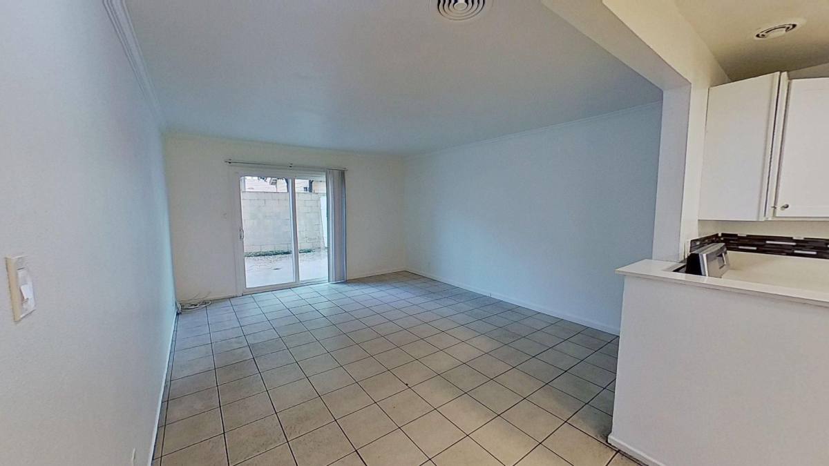 Townhouse for rent at 443 W Valencia Dr, Fullerton, CA 92832