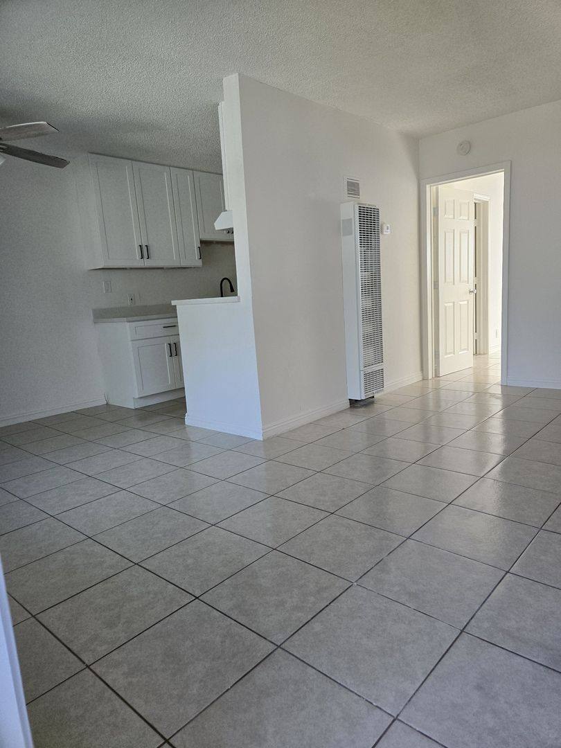 Apartment for rent at 1000 S Malden Ave, Fullerton, CA 92832