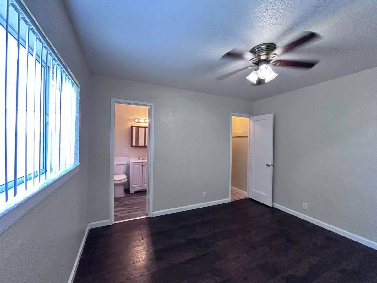 Apartment for rent at 739 Bowles St, Sacramento, CA 95815