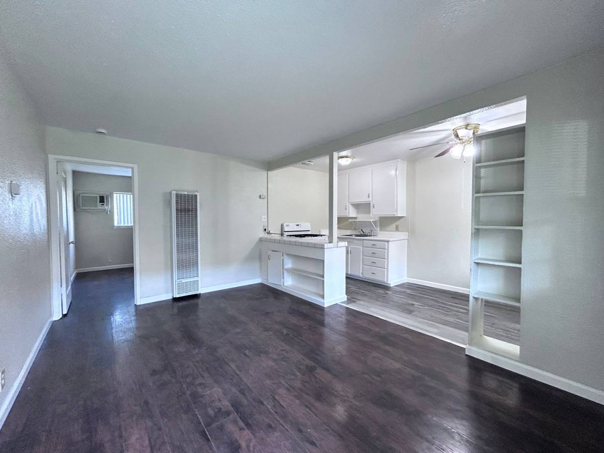 Apartment for rent at 739 Bowles St, Sacramento, CA 95815