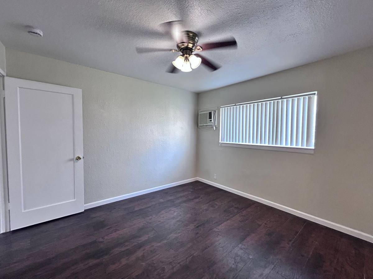 Apartment for rent at 739 Bowles St, Sacramento, CA 95815