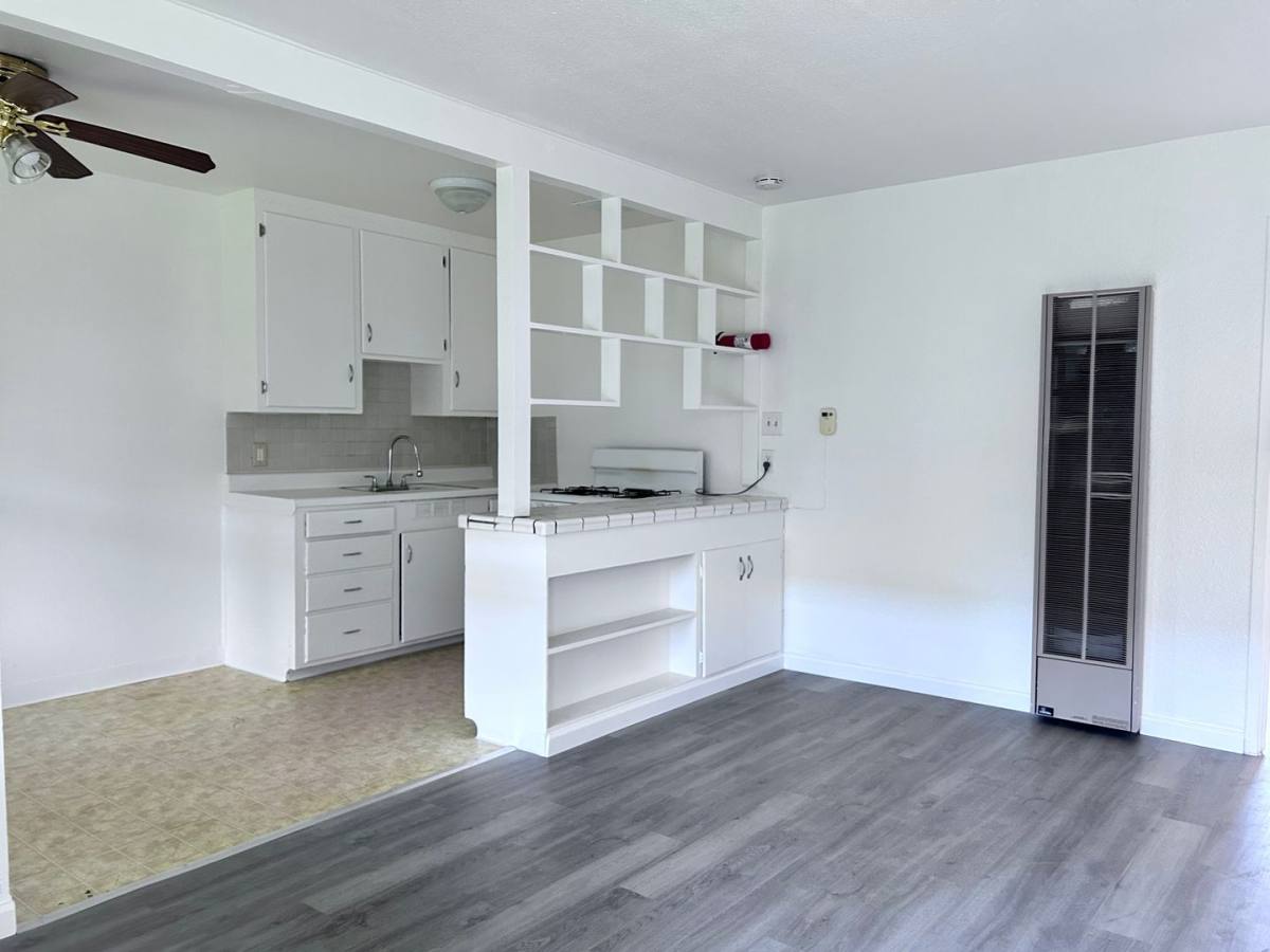 Apartment for rent at 739 Bowles St, Sacramento, CA 95815