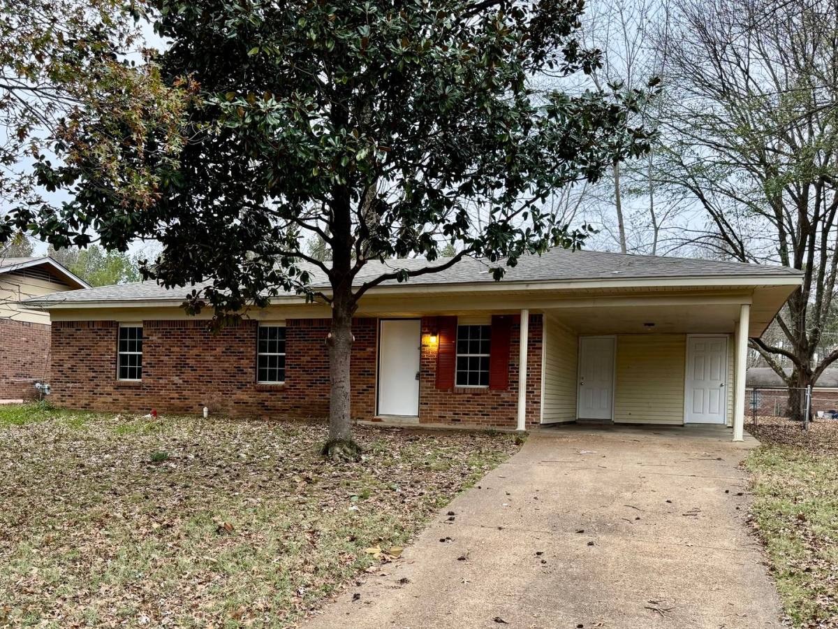 House for rent at 5074 Fleetwood Cove, Horn Lake, MS 38637