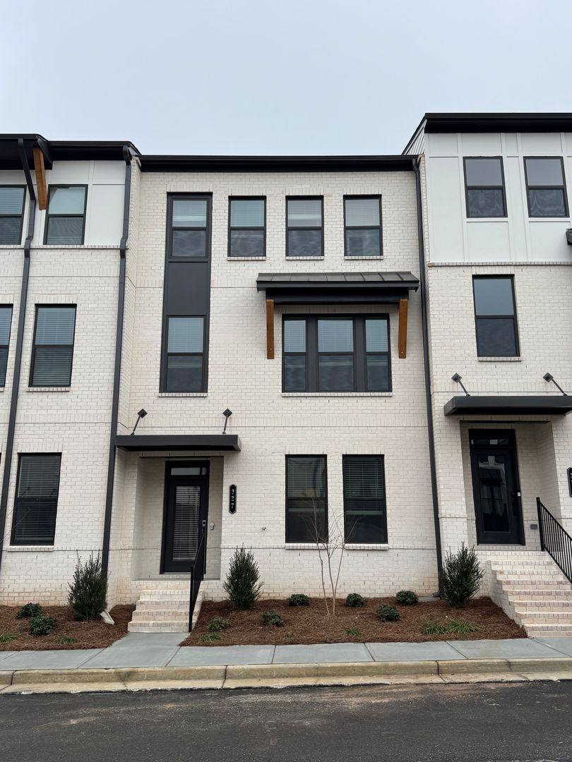 Townhouse for rent at 337 Sammon Way, Lawrenceville, GA 30046