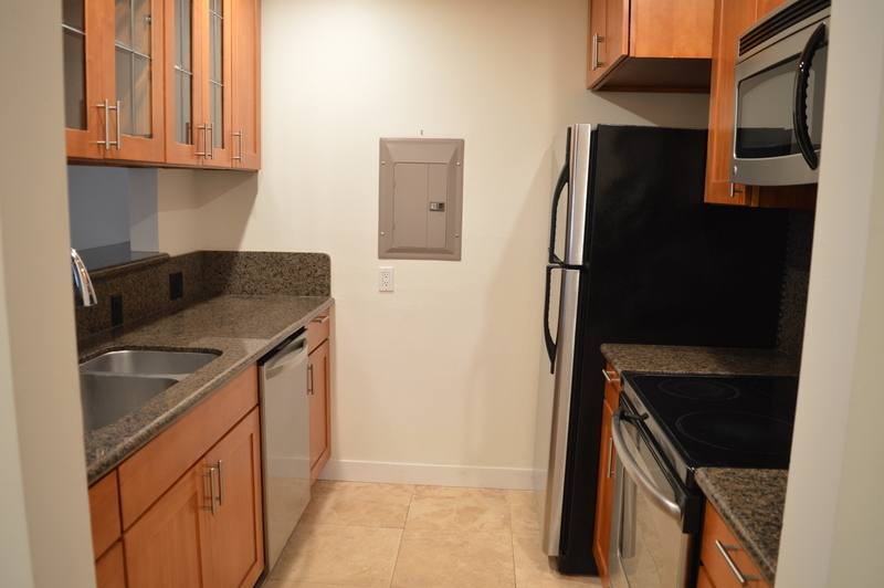 Condo for rent at 6401 Lake Washington Blvd NE #303, Kirkland, WA 98033