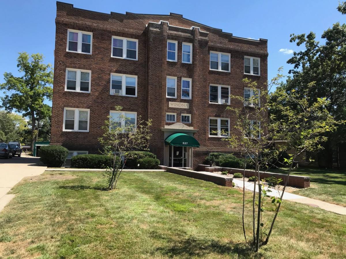 Apartment for rent at Winona, 527 40th St, Des Moines, IA 50312