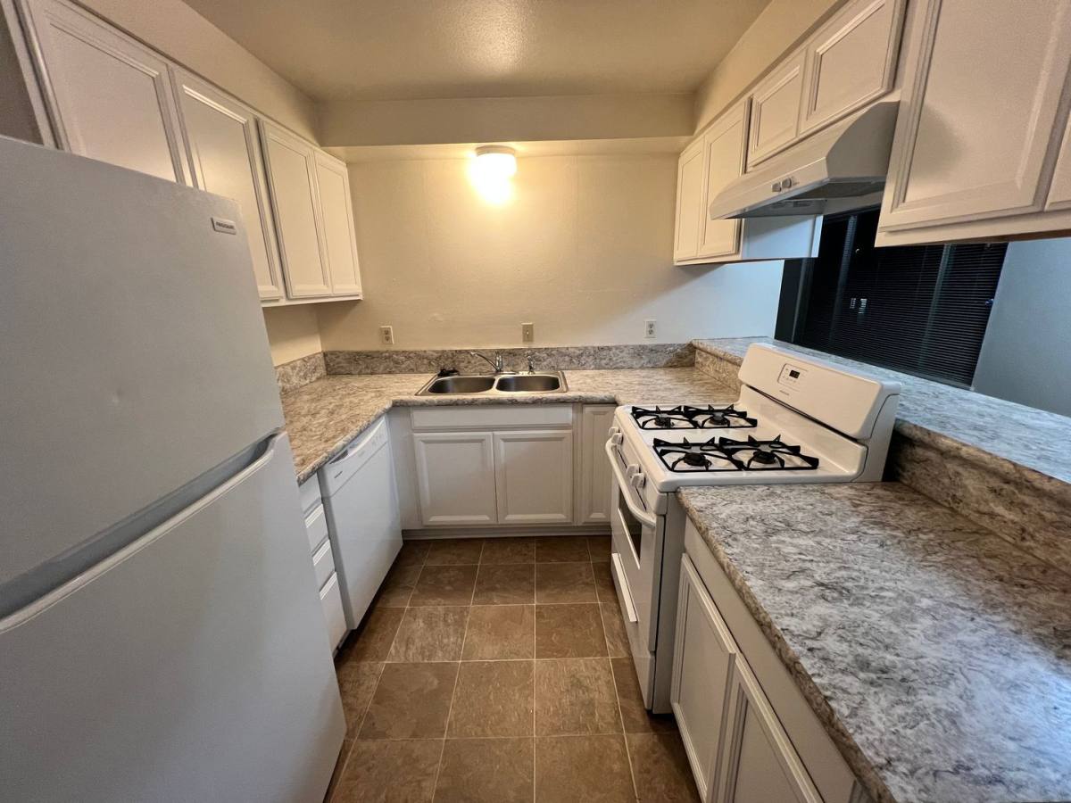 Apartment for rent at 235-265 Gateway Blvd, Cottage Grove, OR 97424