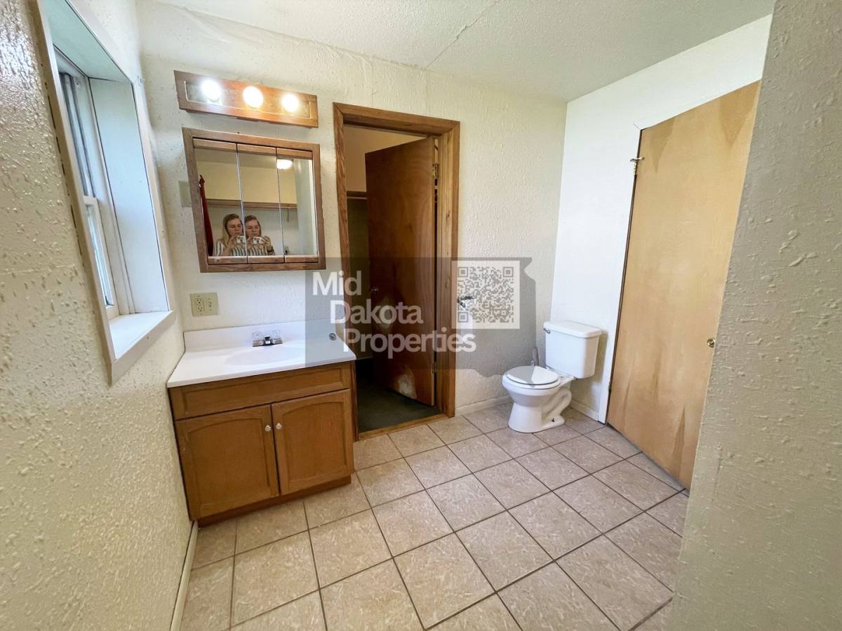 House for rent at 509 E 1st, Mitchell, SD 57301