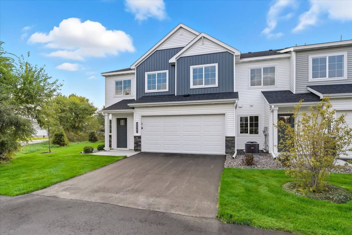 Townhouse for rent at 25563 3rd St W, Zimmerman, MN 55398