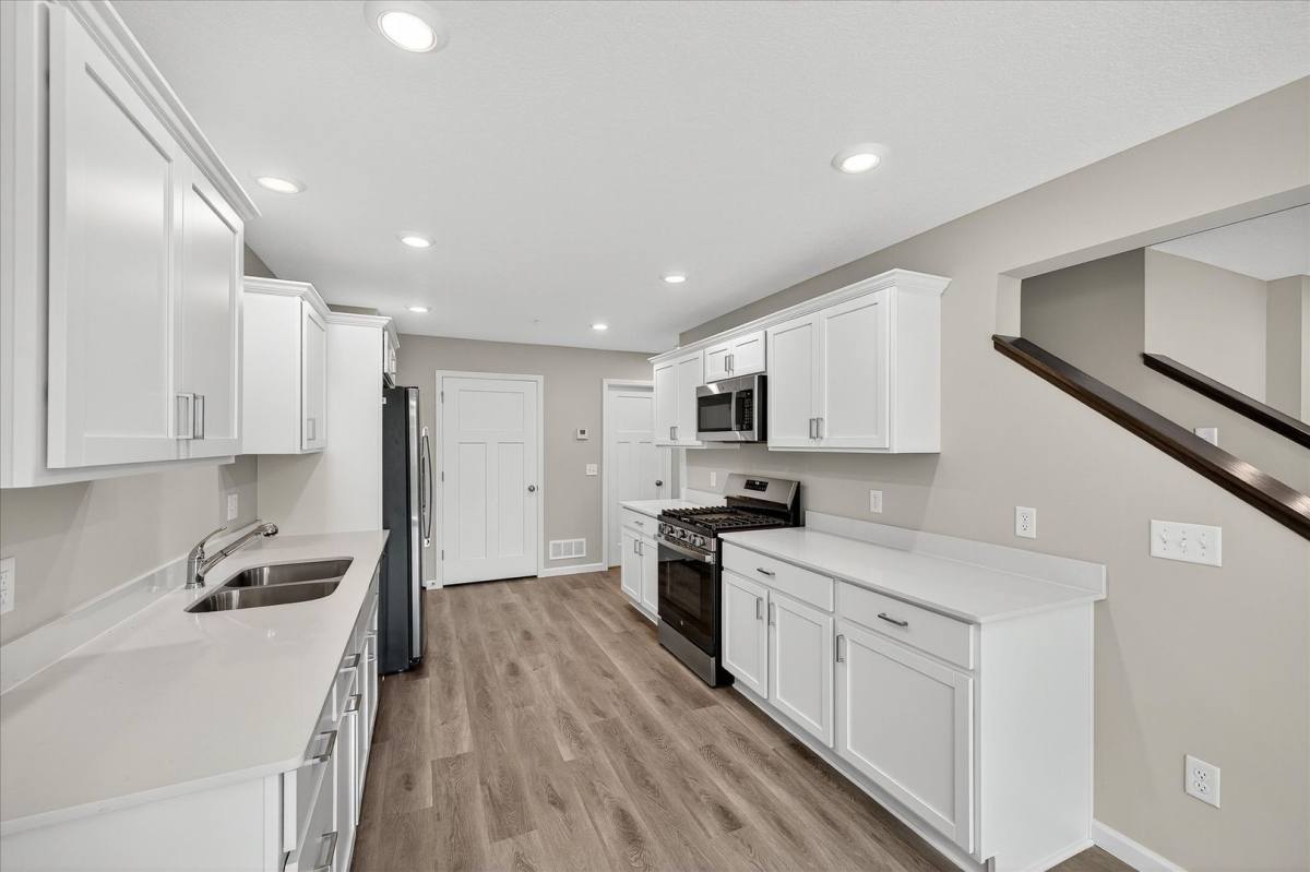 Townhouse for rent at 25563 3rd St W, Zimmerman, MN 55398