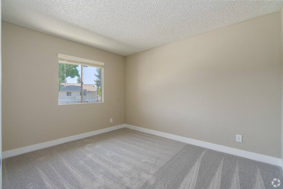Apartment for rent at 1180 Matmor Rd, Woodland, CA 95776