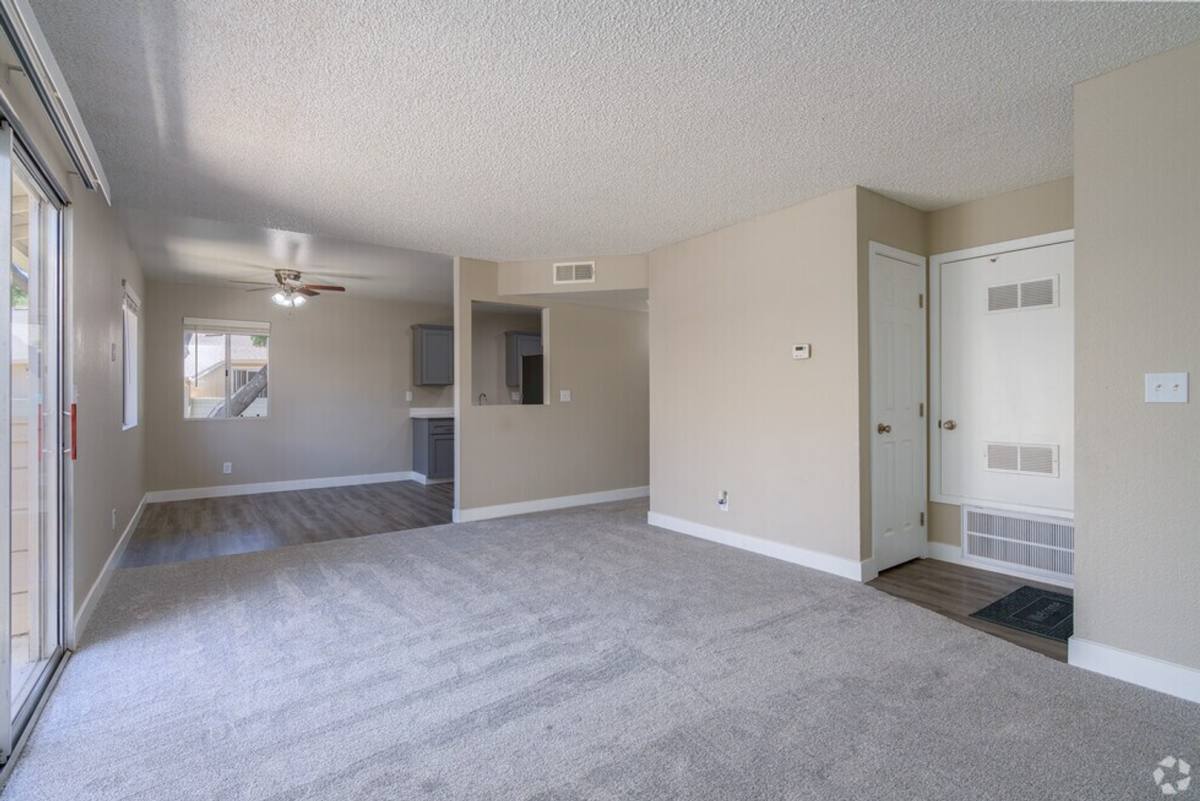 Apartment for rent at 1180 Matmor Rd, Woodland, CA 95776