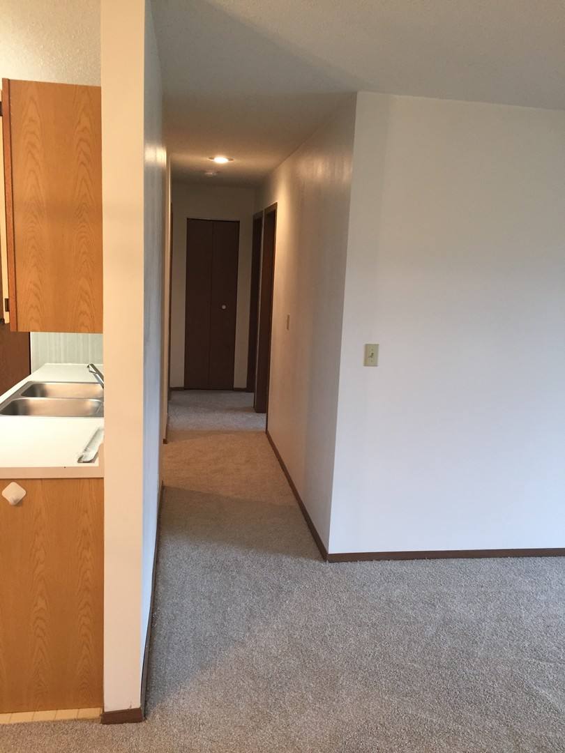 Apartment for rent at 300 N Holly Ave, Sioux Falls, SD 57104