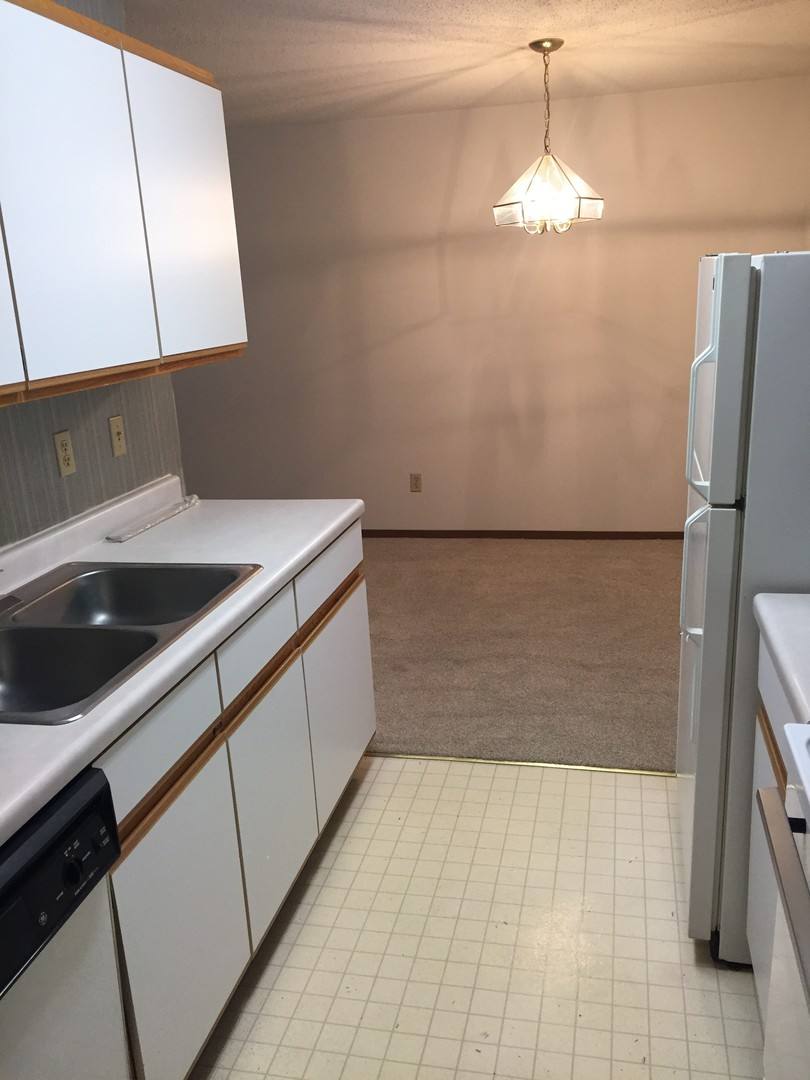 Apartment for rent at 300 N Holly Ave, Sioux Falls, SD 57104