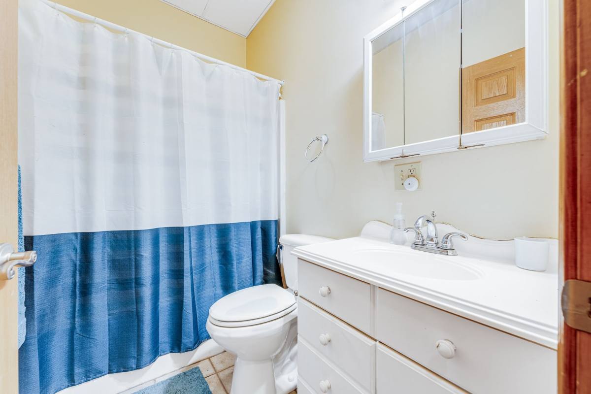 Apartment for rent at 1389 University Ave, Morgantown, WV 26505