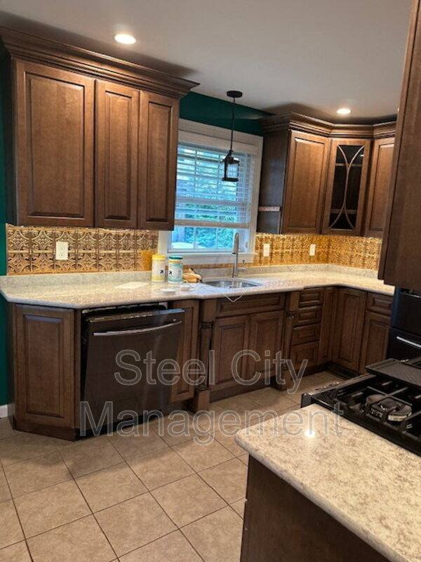 House for rent at 851 Kennedy St, Carnegie, PA 15106
