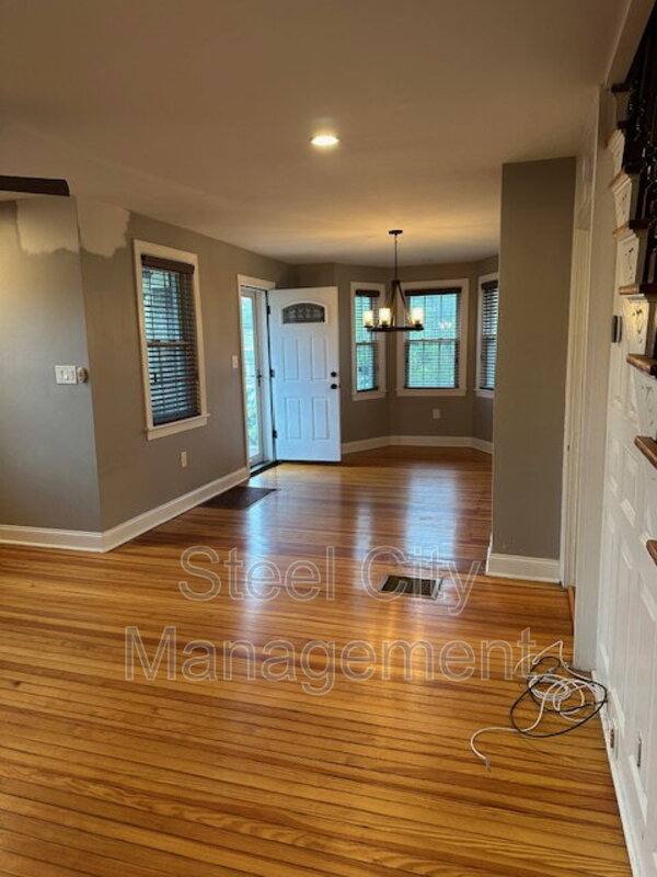 House for rent at 851 Kennedy St, Carnegie, PA 15106