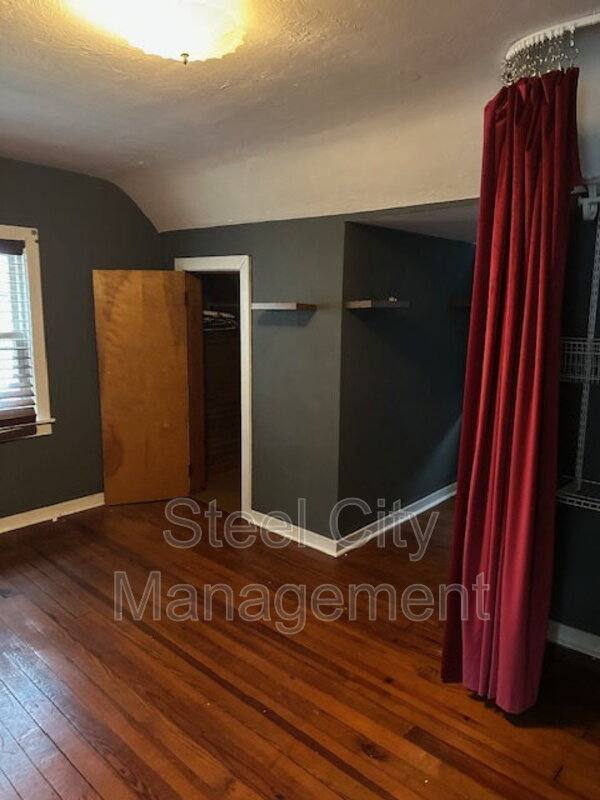 House for rent at 851 Kennedy St, Carnegie, PA 15106