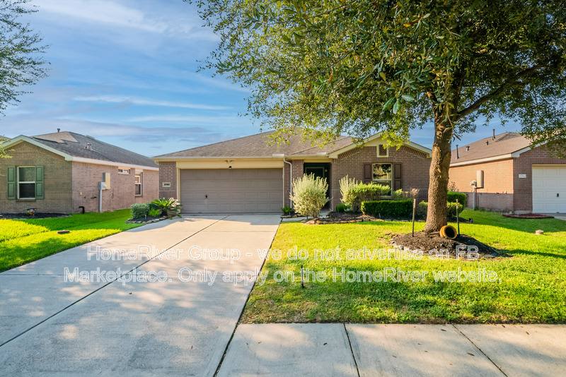 House for rent at 2760 Rio Bella Court, League City, TX 77573