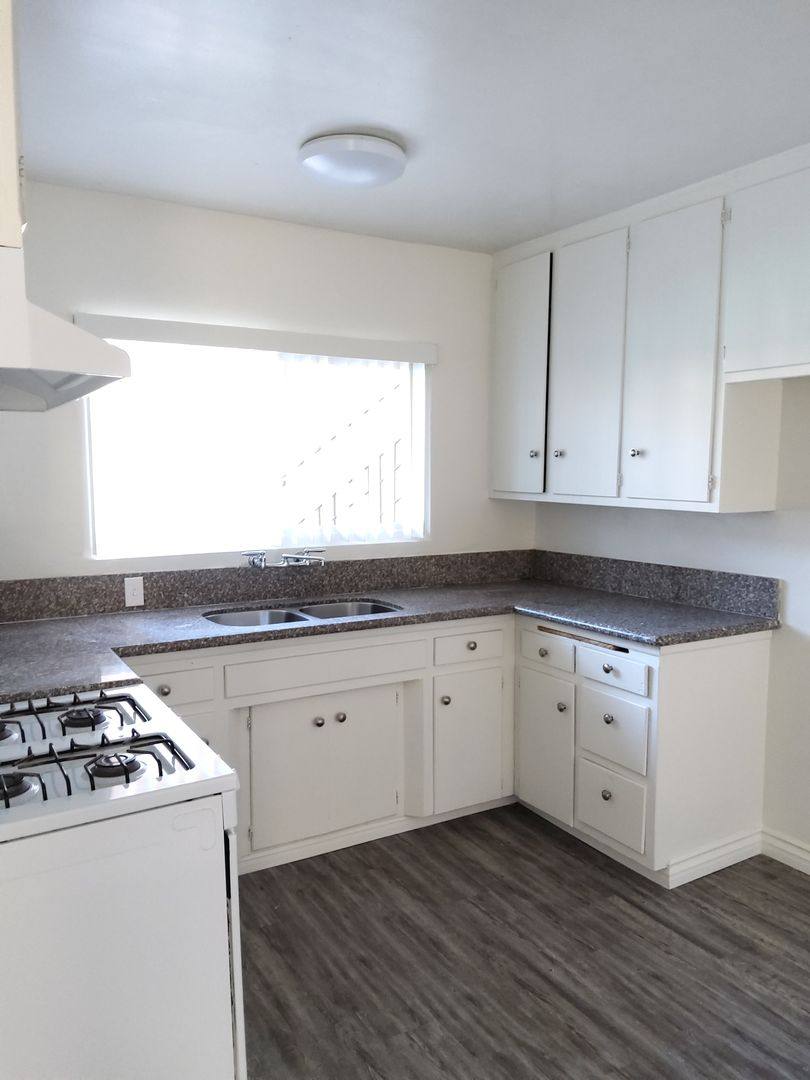 Apartment for rent at 11700 Gurley Ave, Downey, CA 90241