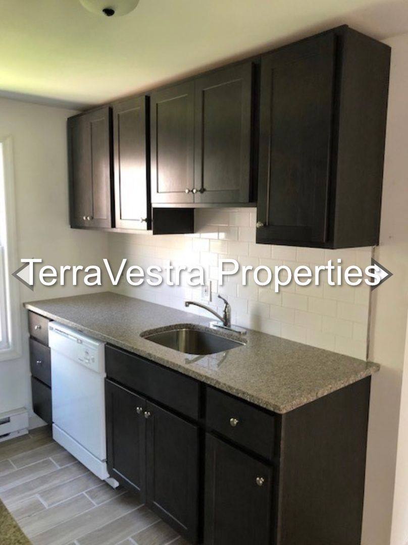 Apartment for rent at 301 N 5th St, Millville, NJ 08332