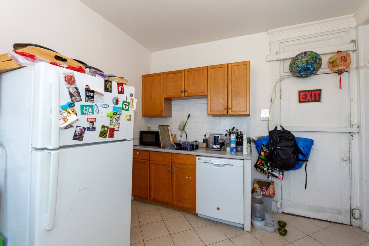 Apartment for rent at 52 Brighton Ave #2, Allston, MA 02134