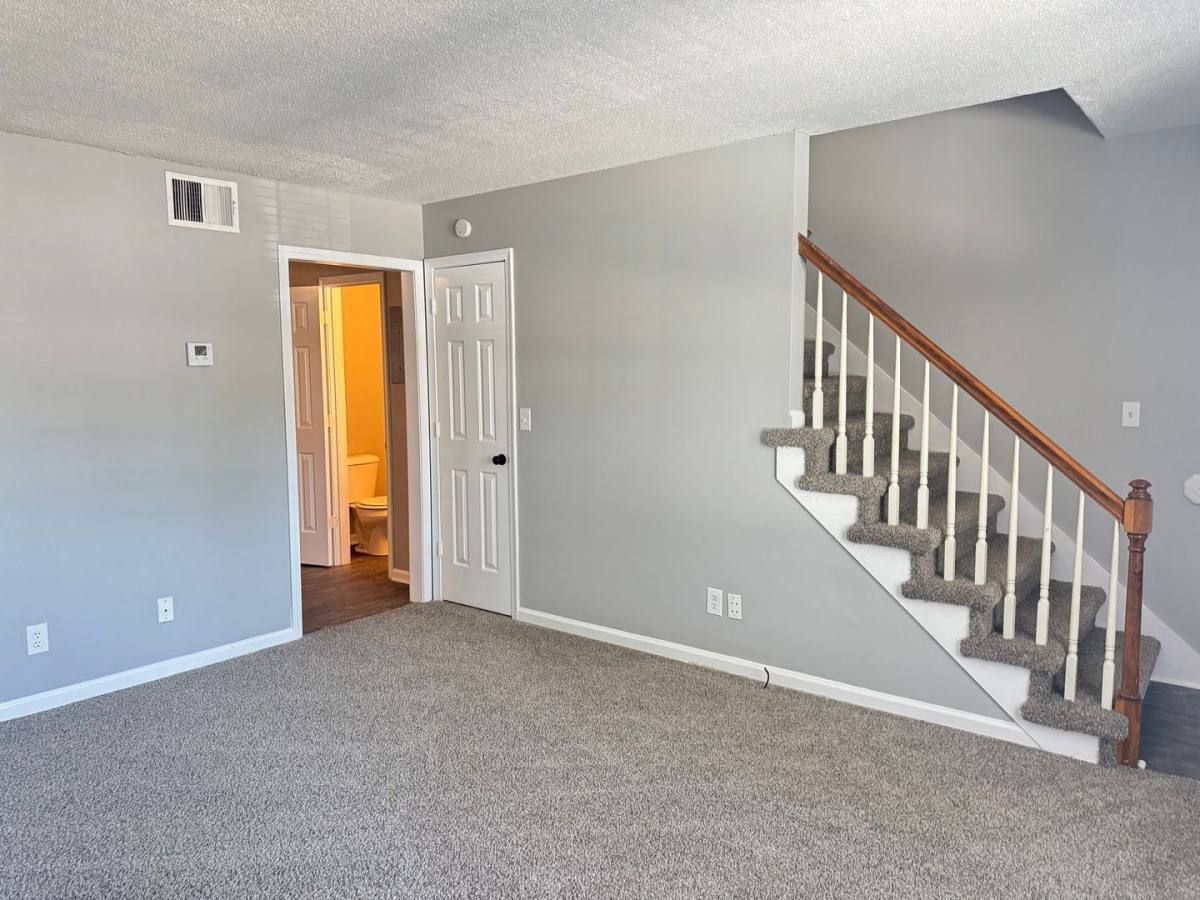 Apartment for rent at 540 Hietts Lane, Clarksville, TN 37043