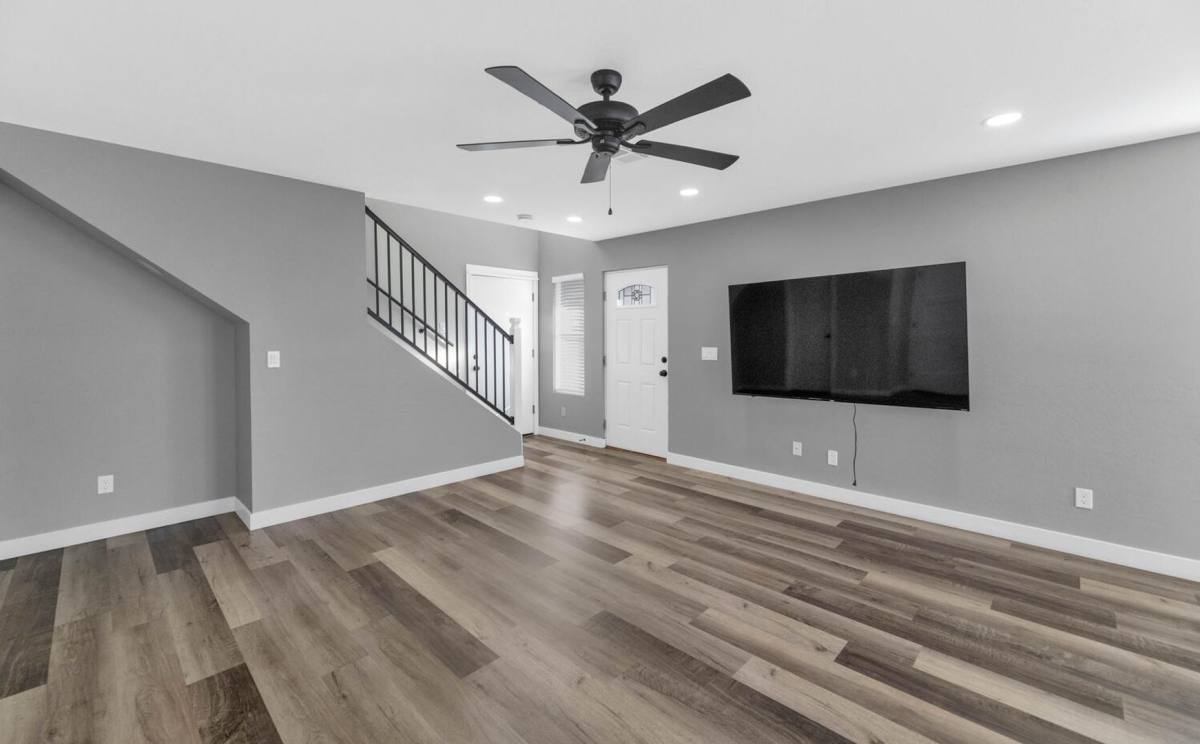 House for rent at 2509 E Broadway Rd, Phoenix, AZ 85040