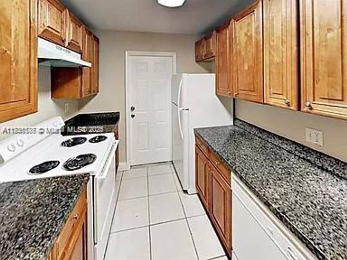 House for rent at 624 SW 16th Ave, Fort Lauderdale, FL 33312