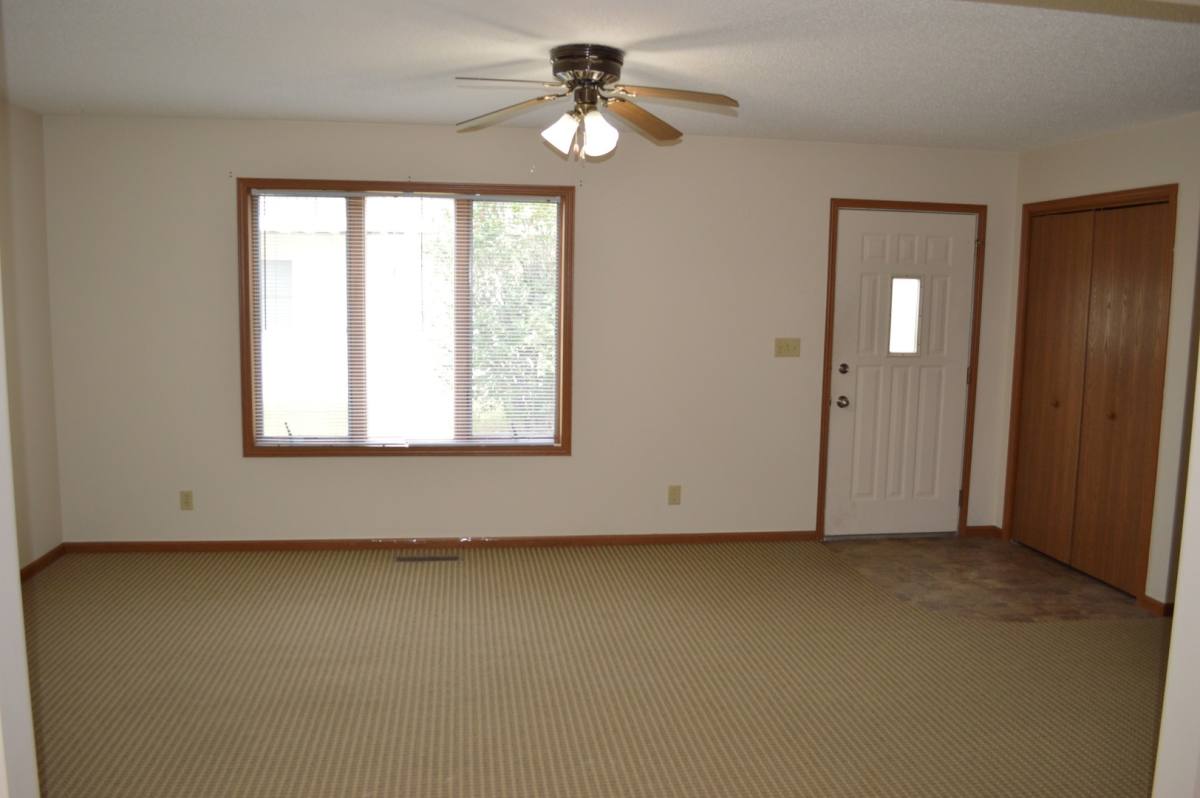 Apartment for rent at 2102 14th Ave N, Clear Lake, IA 50428