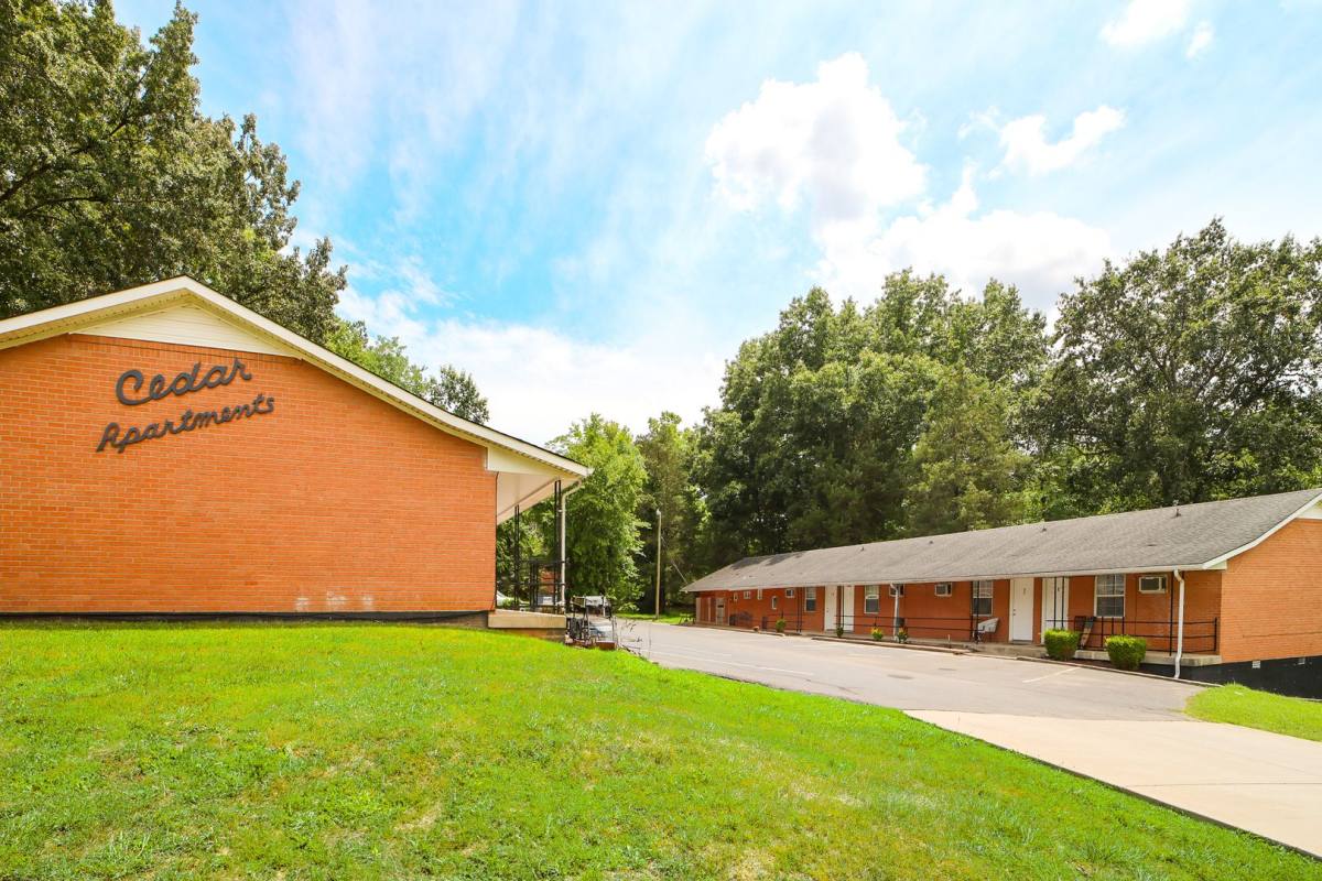 Apartment for rent at 110 Brookside Dr, Clarksville, TN 37042